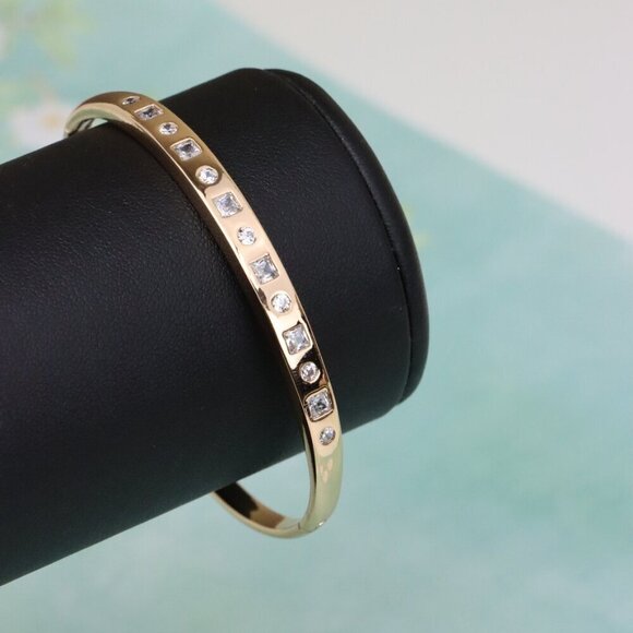 Rose Gold Plated Bangle with Alternating Round & Square Stones, XPBL0548 - Picture 4 of 12